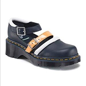 ISO** Dr. Marten Agyness Deyn